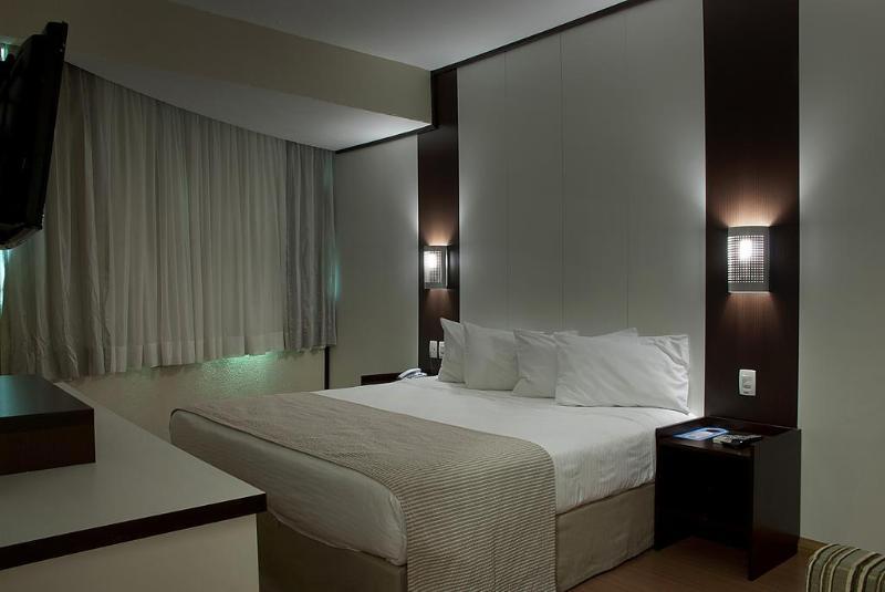 Hotel Master Express Moinhos De Vento 3*